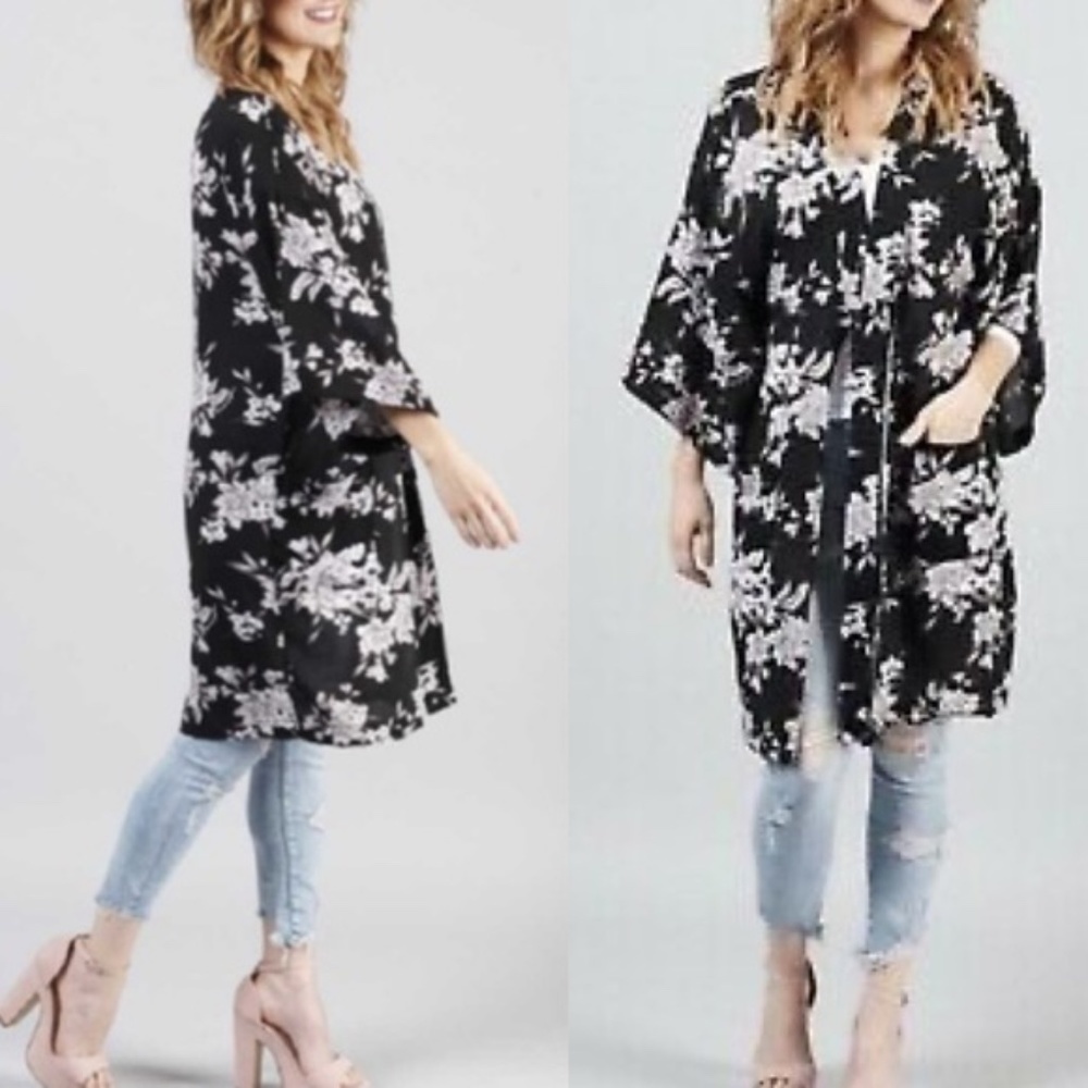 Spiritual Gangster Maya Floral Kimono Black White Floral Print Kimono One Size